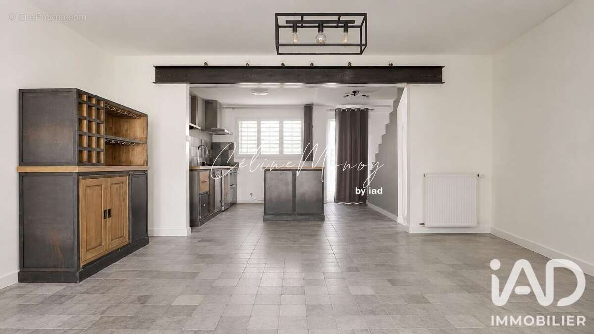 Maison 158 m² à Challans  - photo 2