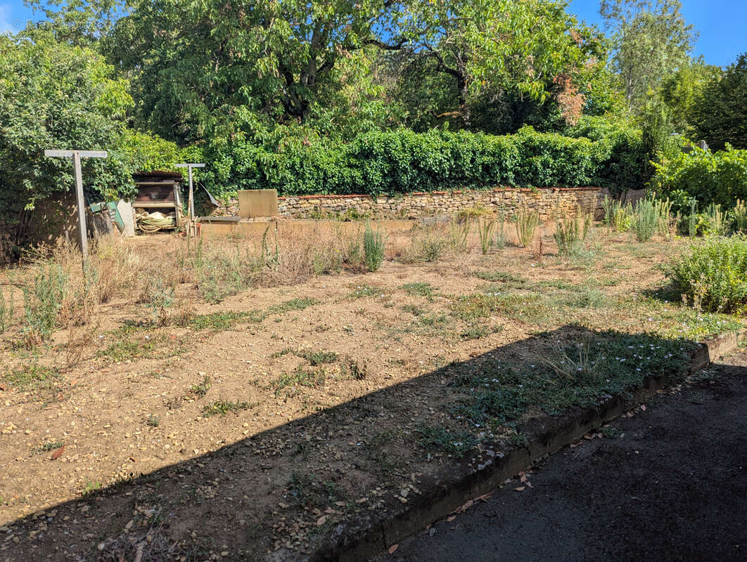 Maison de ville avec jardin et garage ! - photo 2