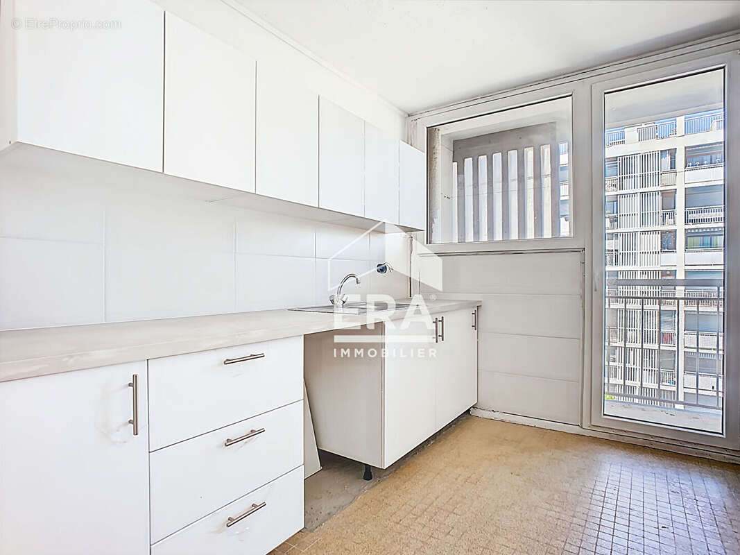 Appartement à MARSEILLE-13E