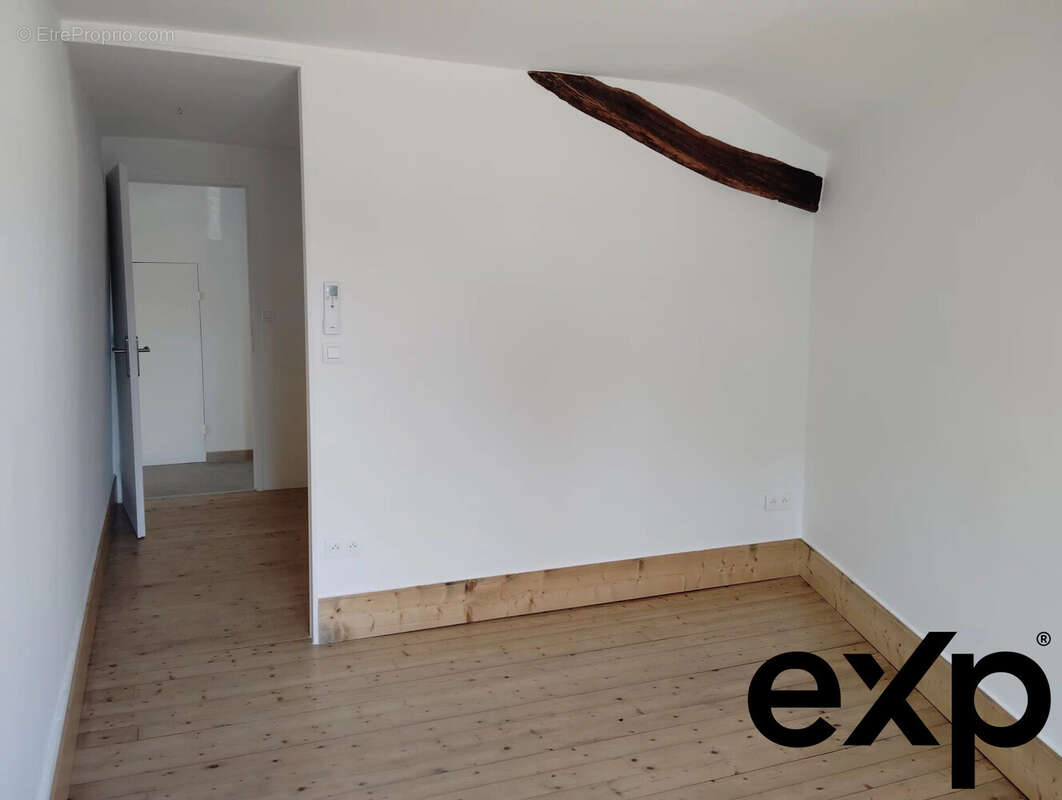 Maison à CHISSEY-LES-MACON