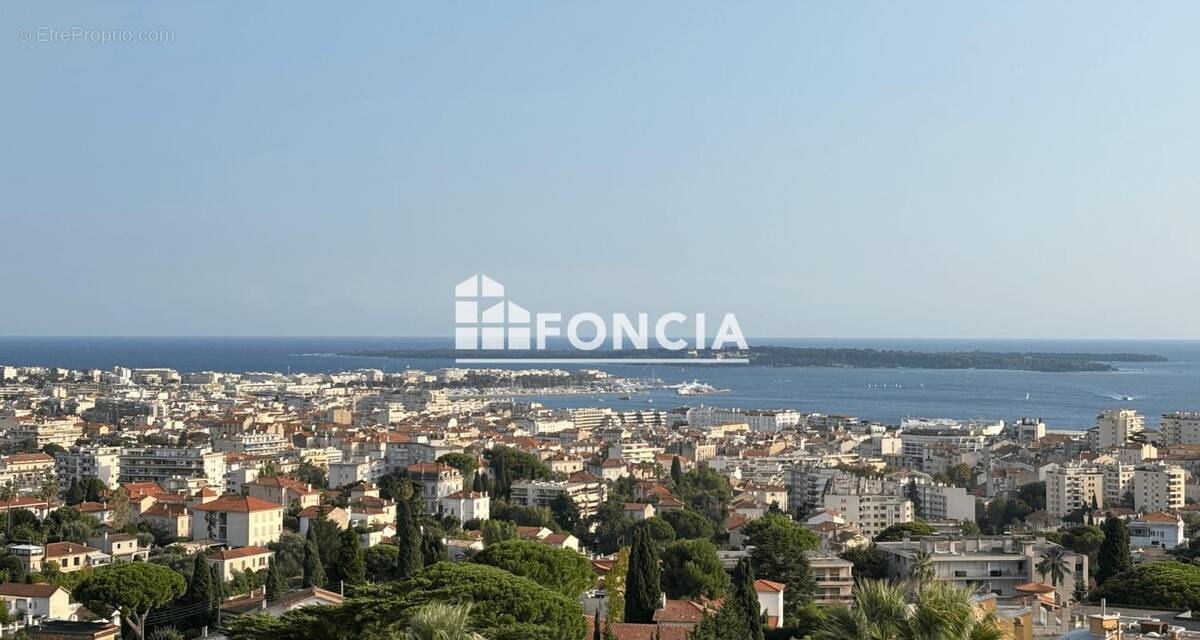 Appartement à CANNES