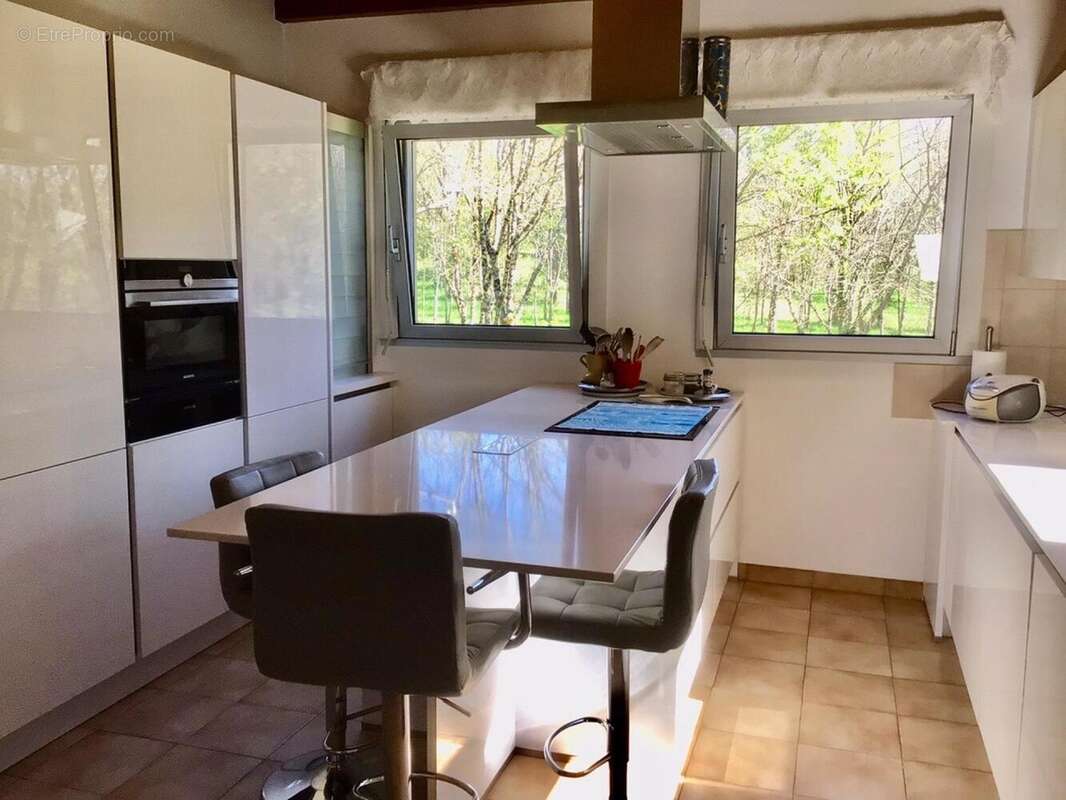 Maison 130 m² à Plaisance  - photo 6