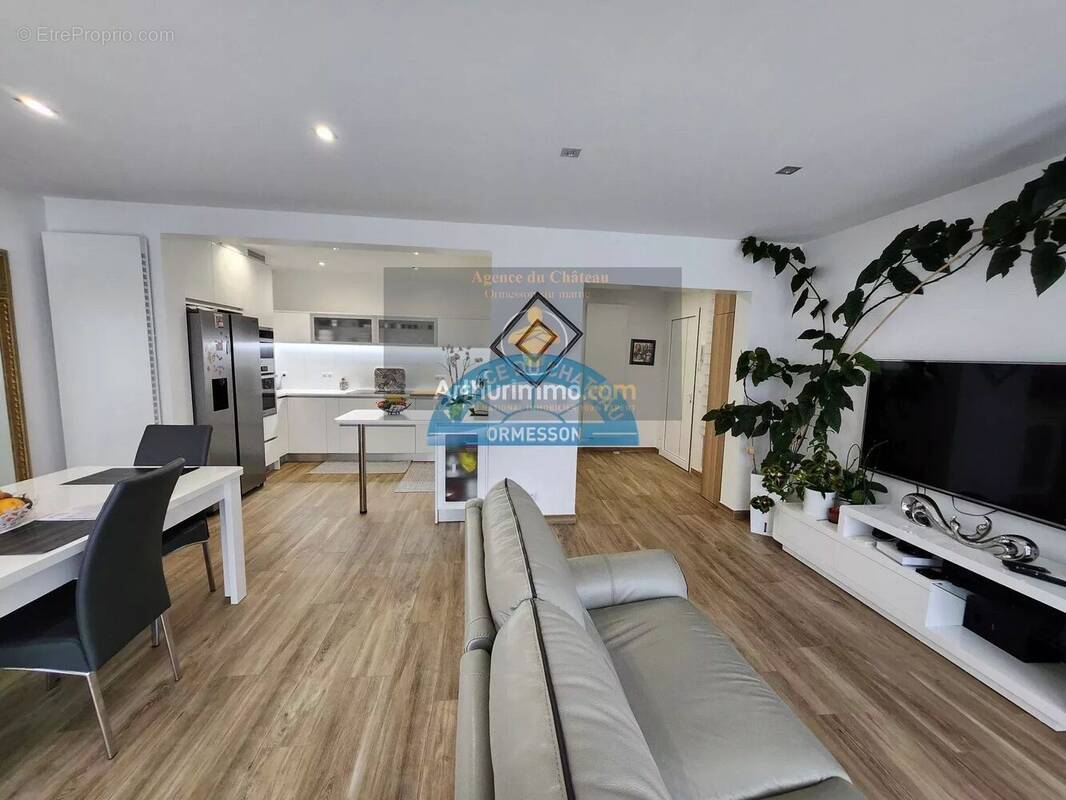 Maison à ORMESSON-SUR-MARNE