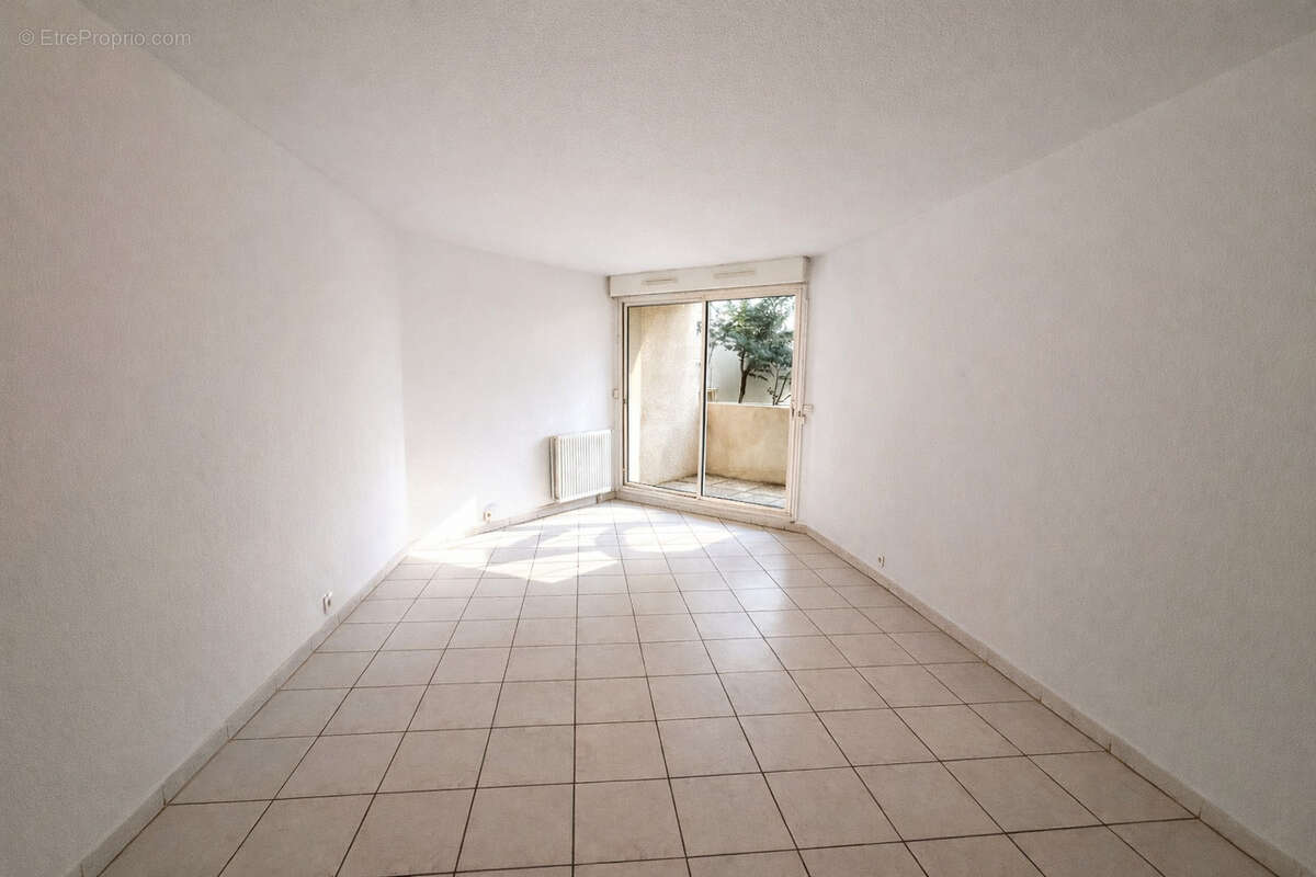 Appartement à MARSEILLE-8E