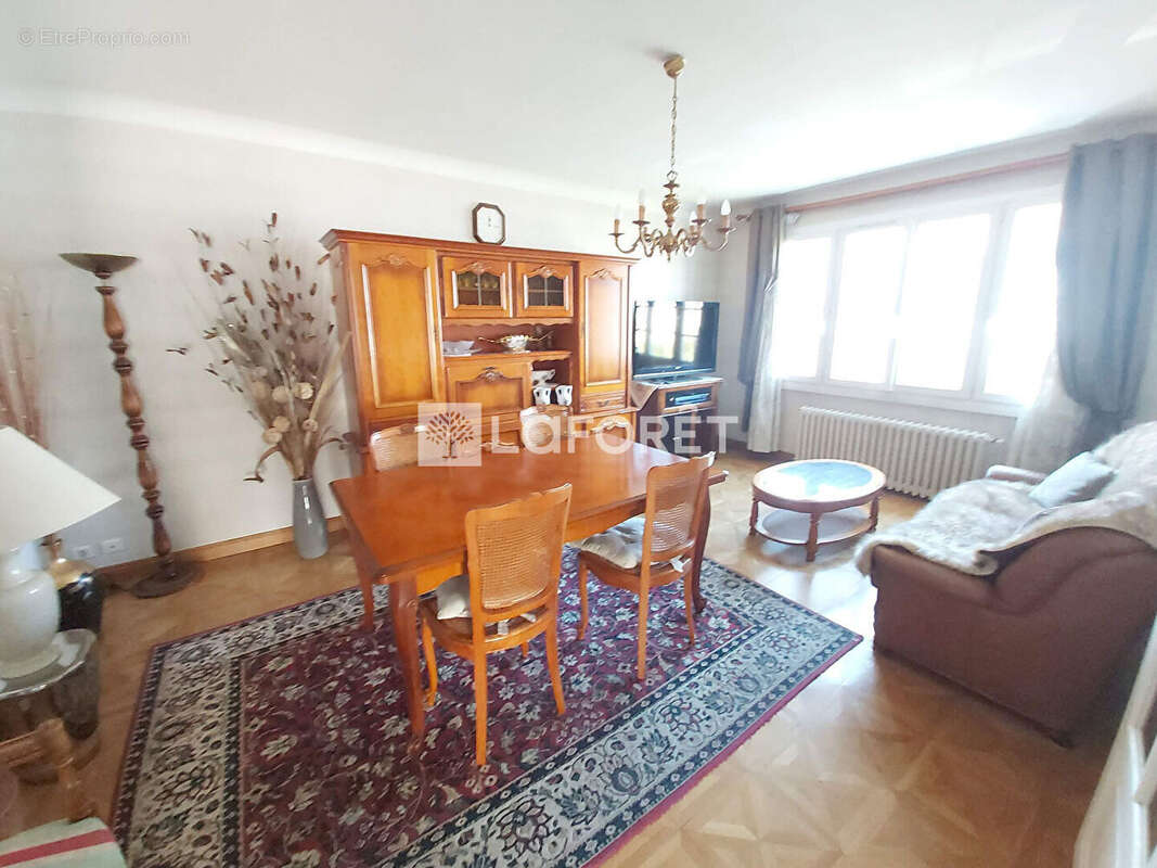 Maison à VILLEMOMBLE