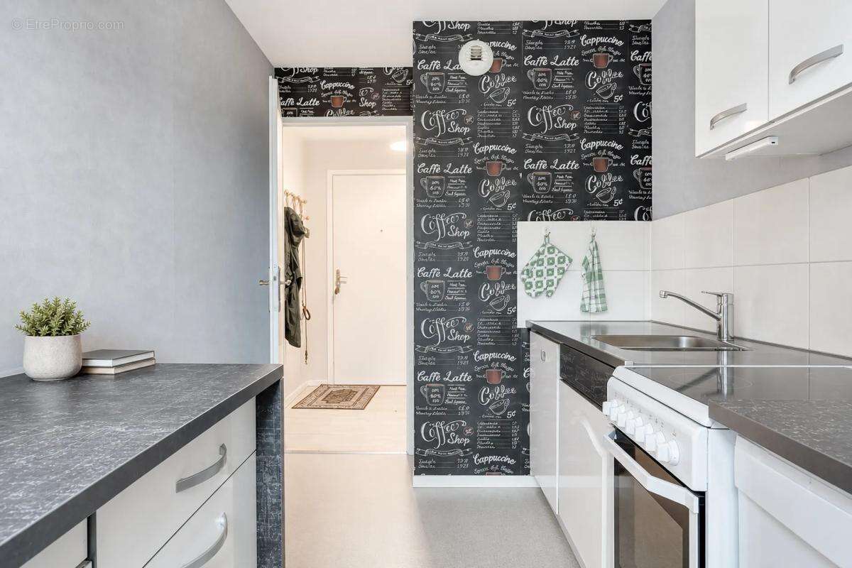Appartement à VAL-DE-REUIL