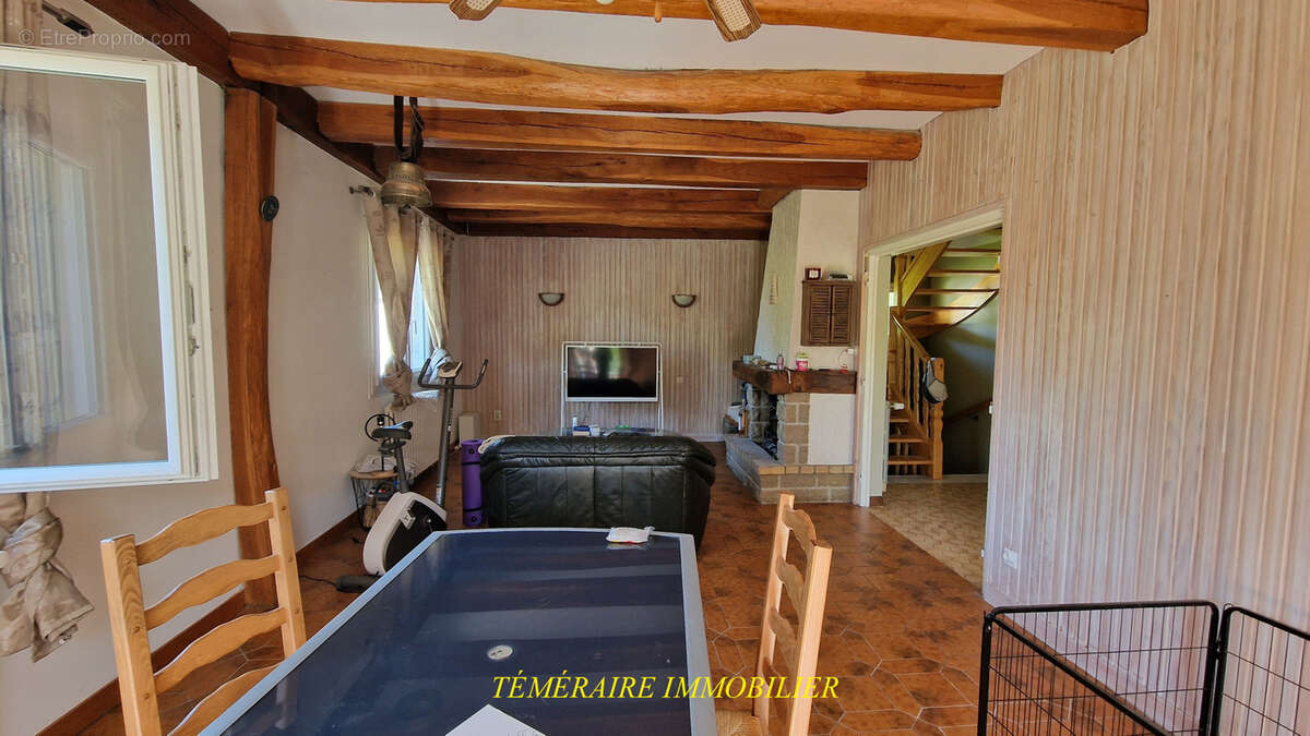 Maison à BOURG-DE-SIROD