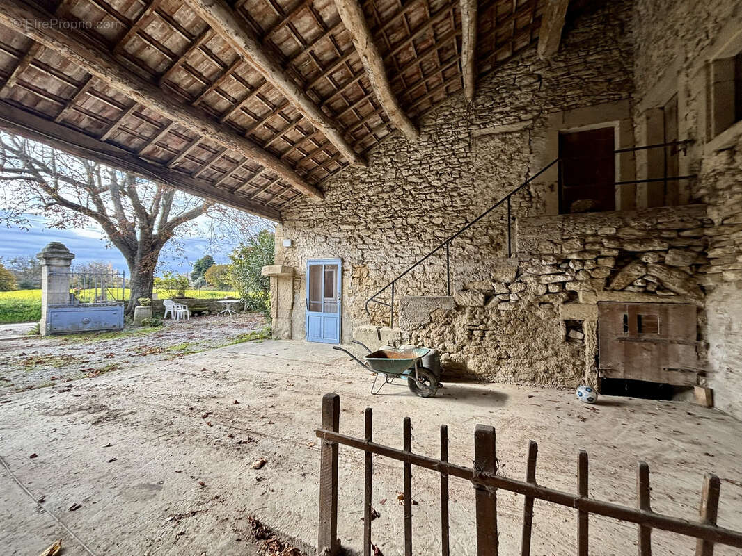 Maison à COLONZELLE