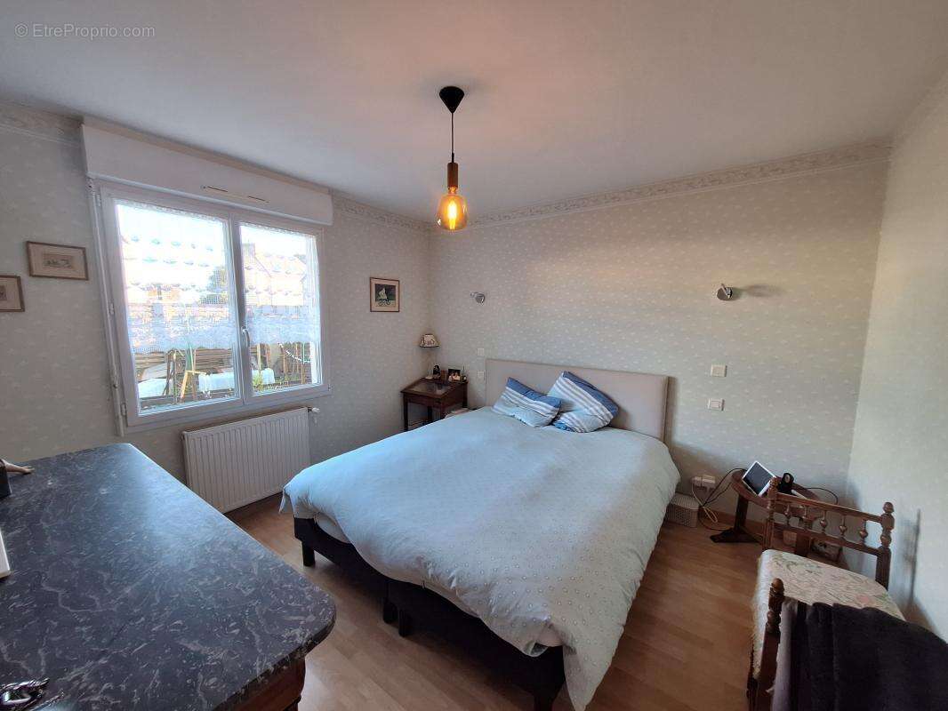 Maison à PLOUIGNEAU