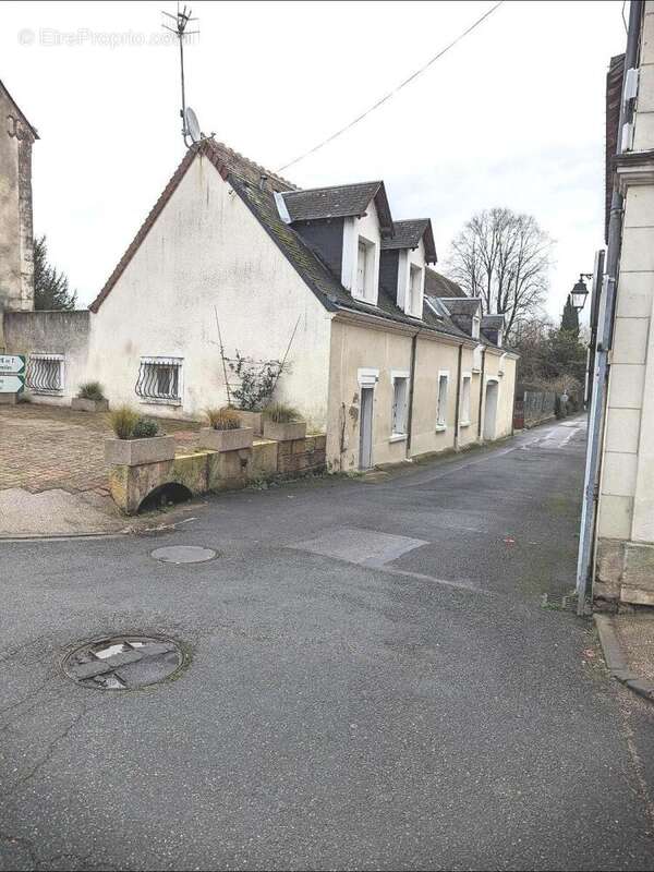 Maison à SAINT-EPAIN