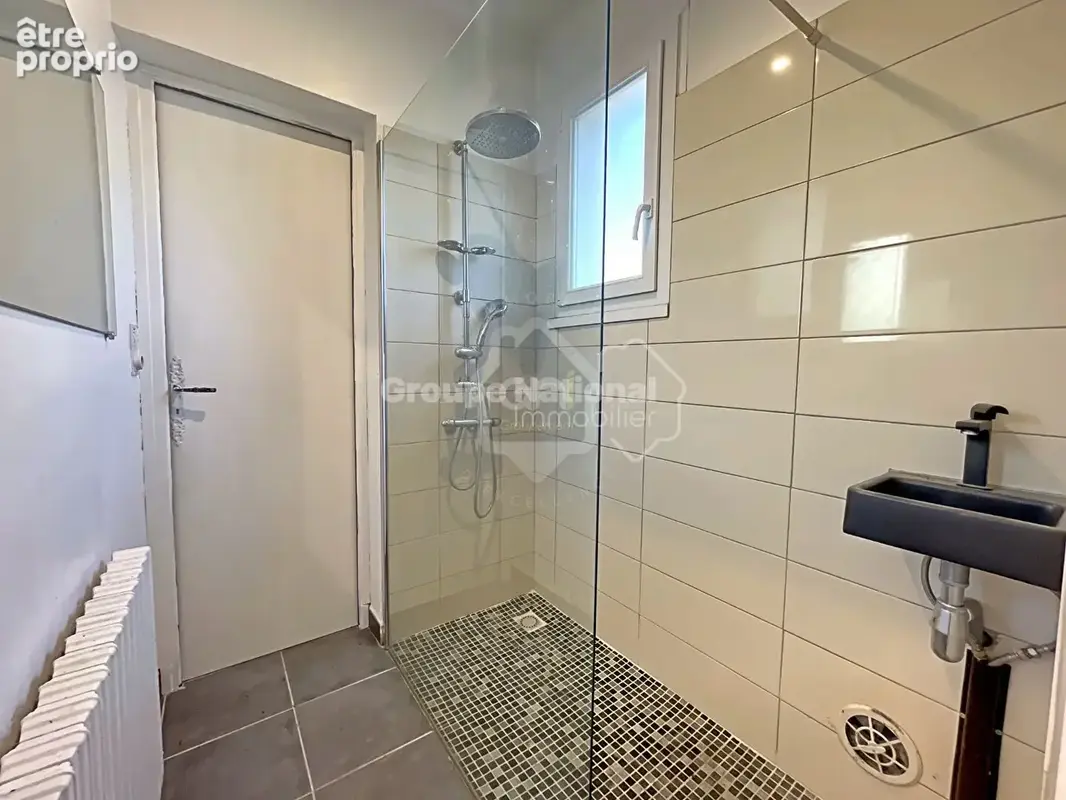 Maison familiale de 155 m² avec piscine à Pernes-les-Fontaines - photo 13