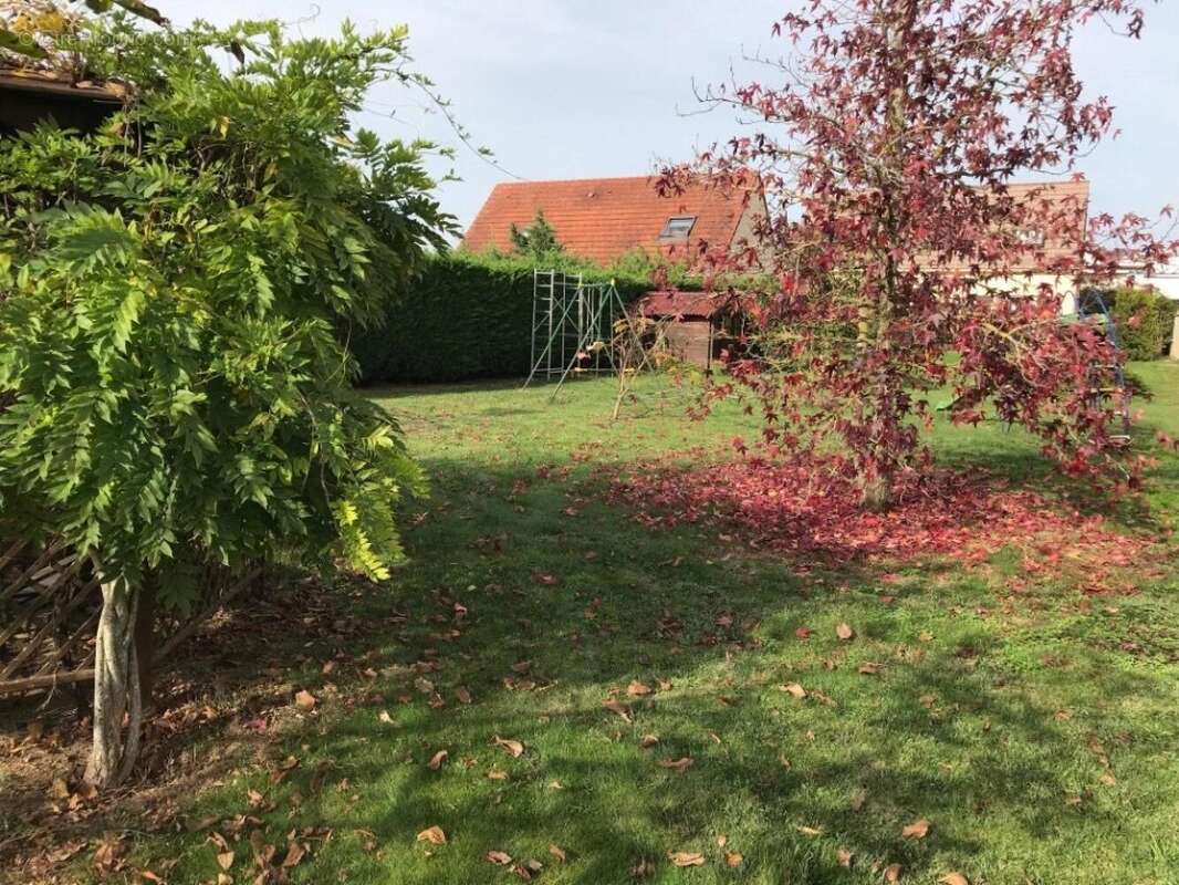 Photo 2 - Terrain à VARENNES-SUR-SEINE