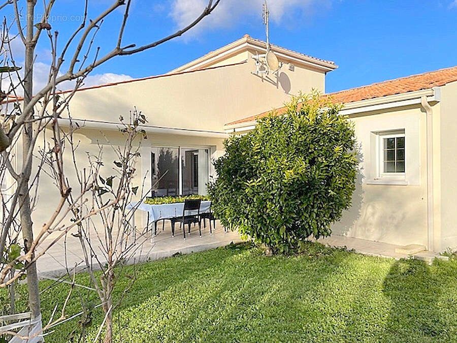 Maison à LA JARRIE