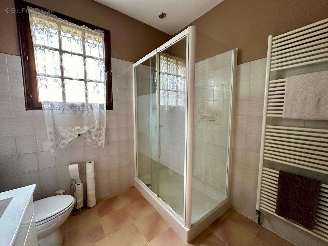 Maison 4 chambres, grand jardin - photo 15