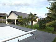 Maison à CHARNECLES