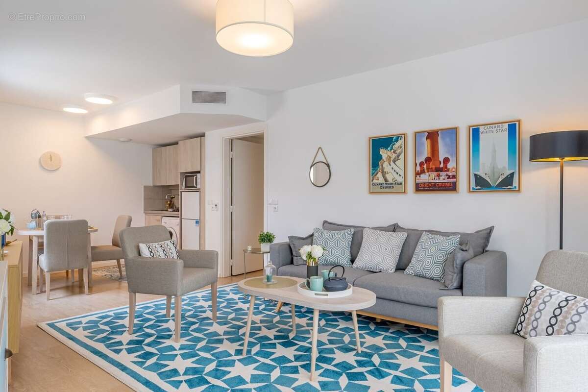 INVESTISSEMENT LOCATIF  La Seyne-sur-Mer  Résidence Seniors Stella Port Provence  6.91% de rentabilité - photo 2