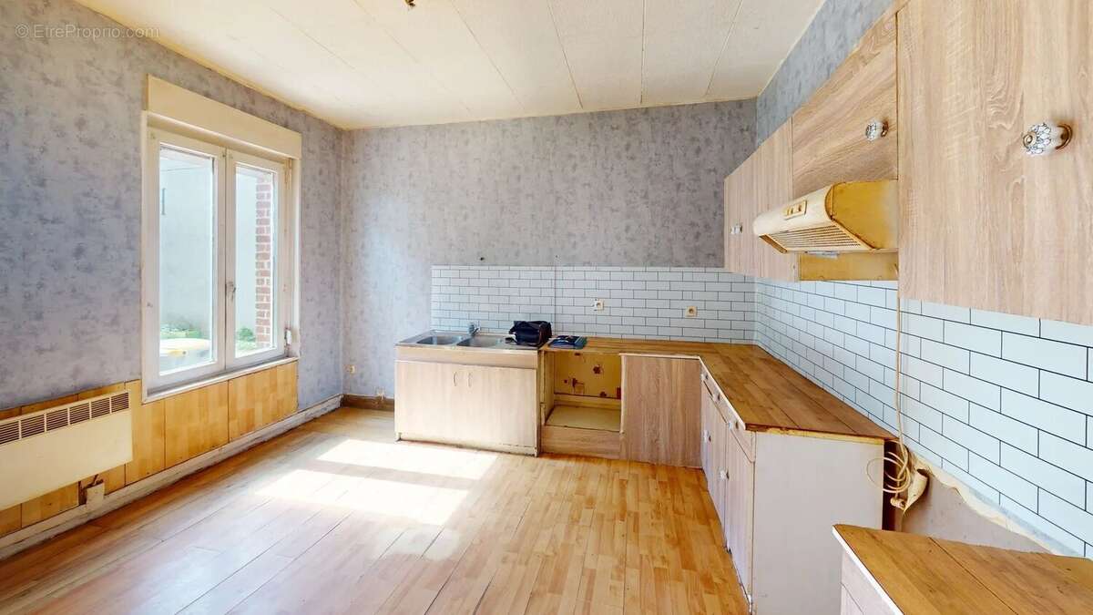 Maison à VERNEUIL-SOUS-COUCY