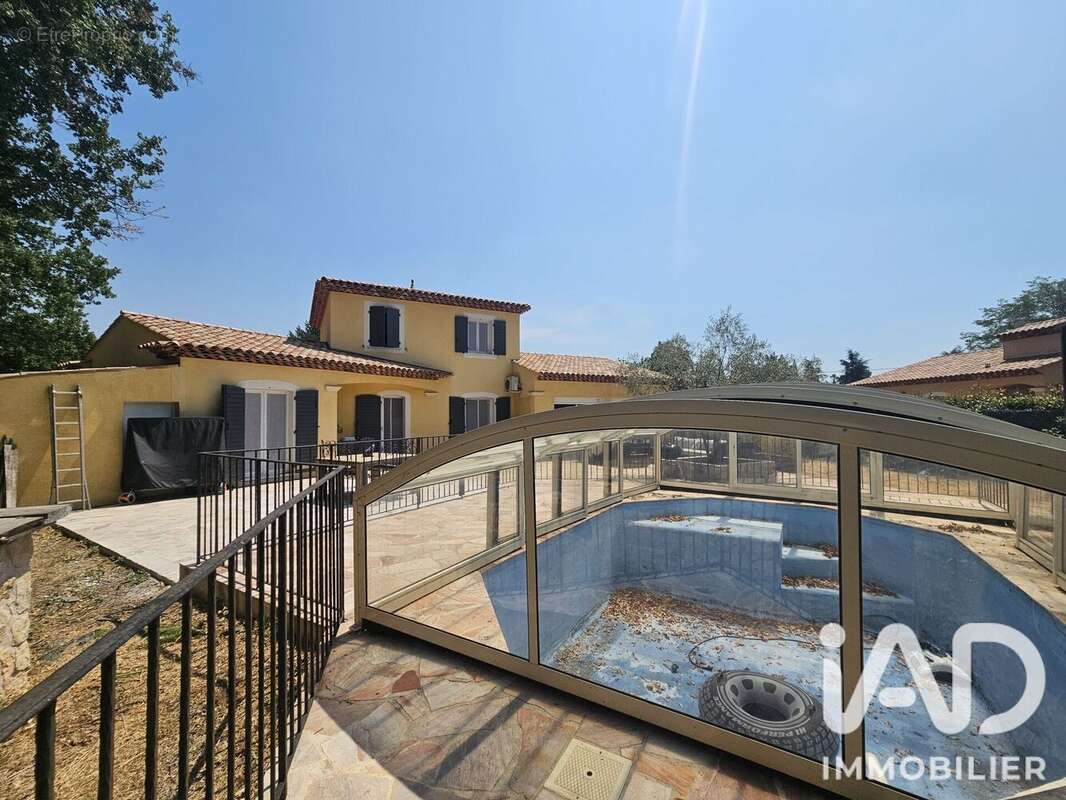 Photo 2 - Maison à SAINT-CEZAIRE-SUR-SIAGNE