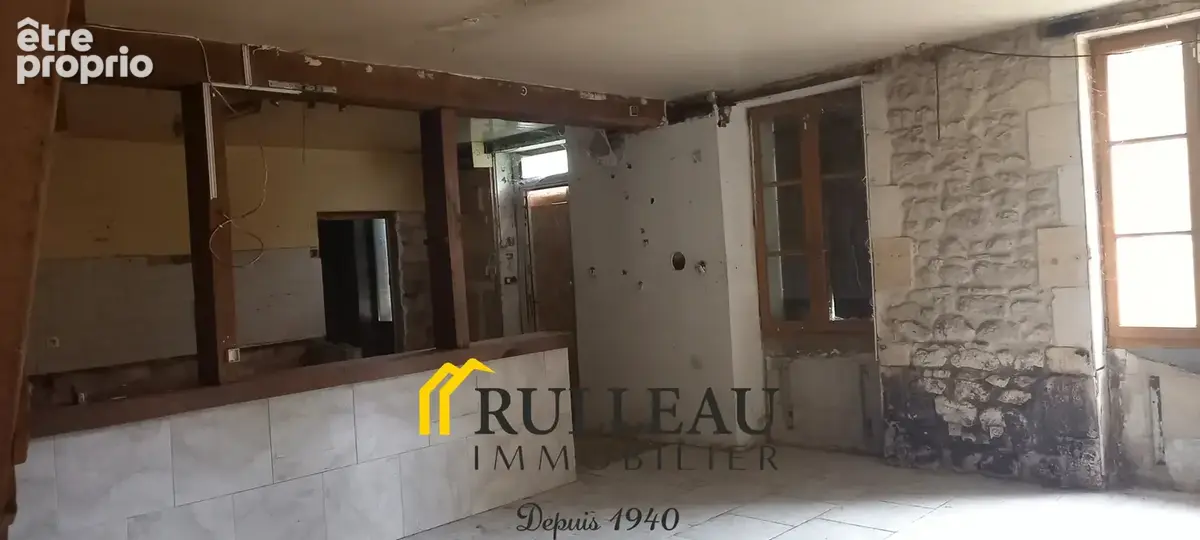Maison à rénover entièrement de 166 m2 avec grande dépendance et 5 450 m2 de terrain - photo 7