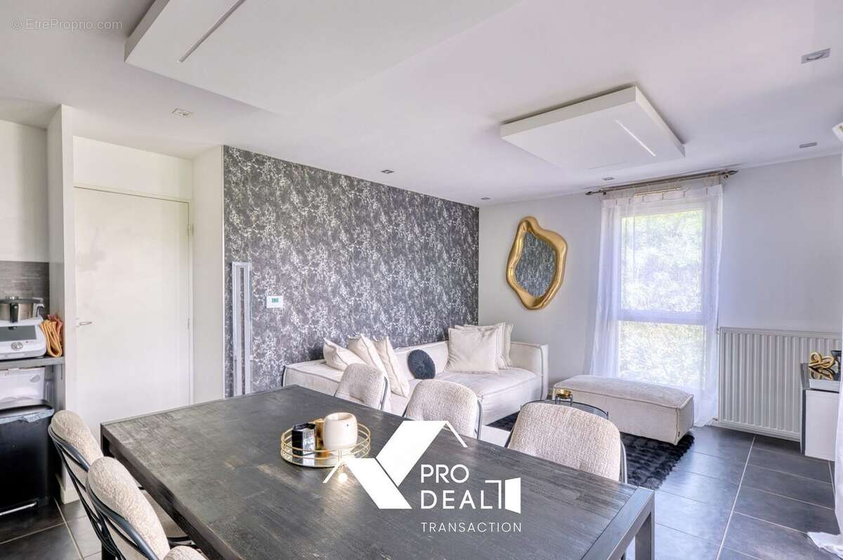 Appartement à SAINT-PRIEST