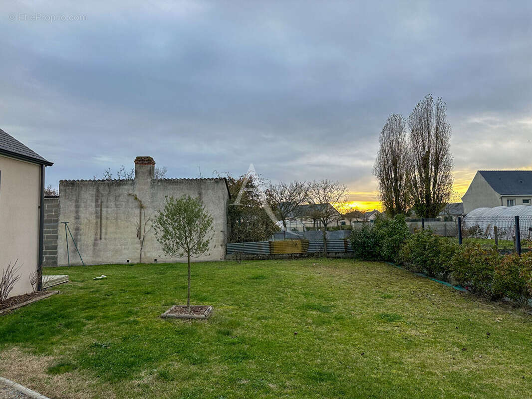 Maison à VIVY