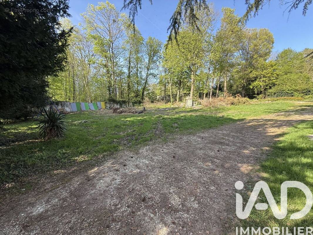 Photo 1 - Terrain à SOISY-SUR-SEINE