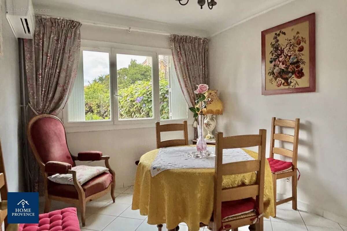Appartement à SANARY-SUR-MER
