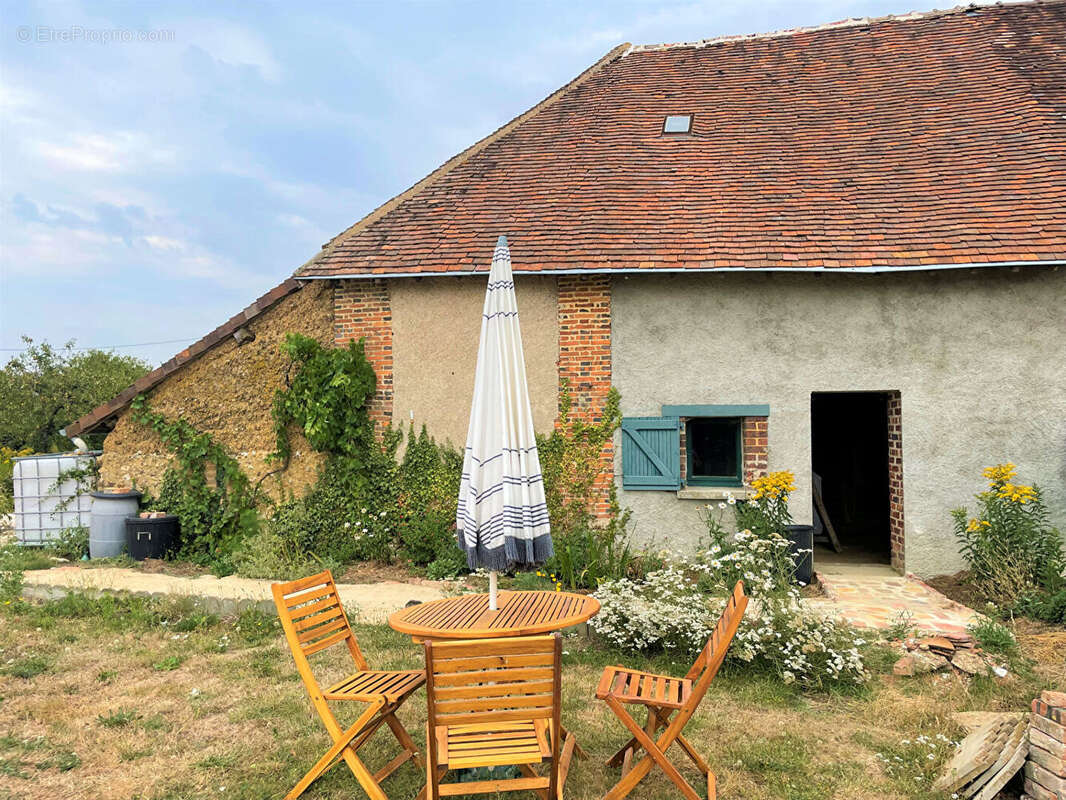 Maison à LA VILLE-AUX-CLERCS