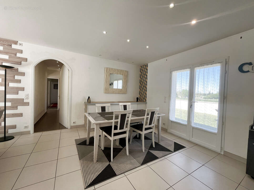 Maison à CORME-ECLUSE