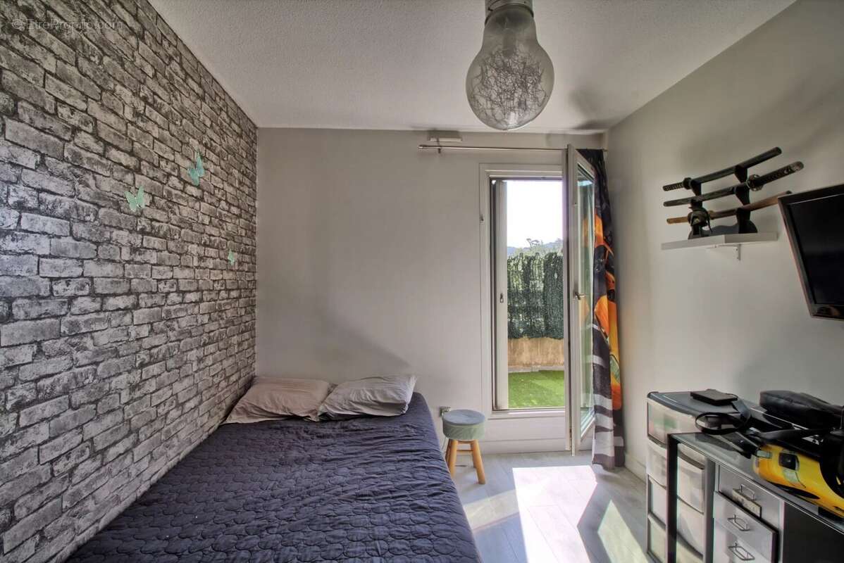 Appartement à MARSEILLE-9E
