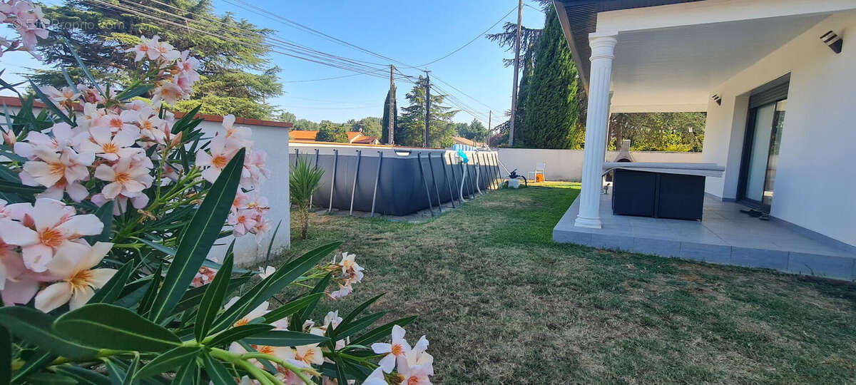 Exclusivité ADESIMMO : Villa récente de 6 pièces à vendre à Longages - photo 13