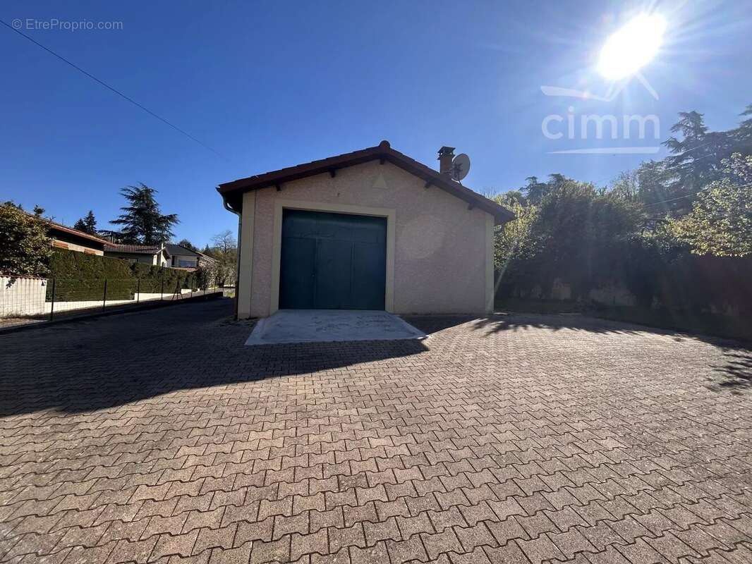 Maison à LE PEAGE-DE-ROUSSILLON