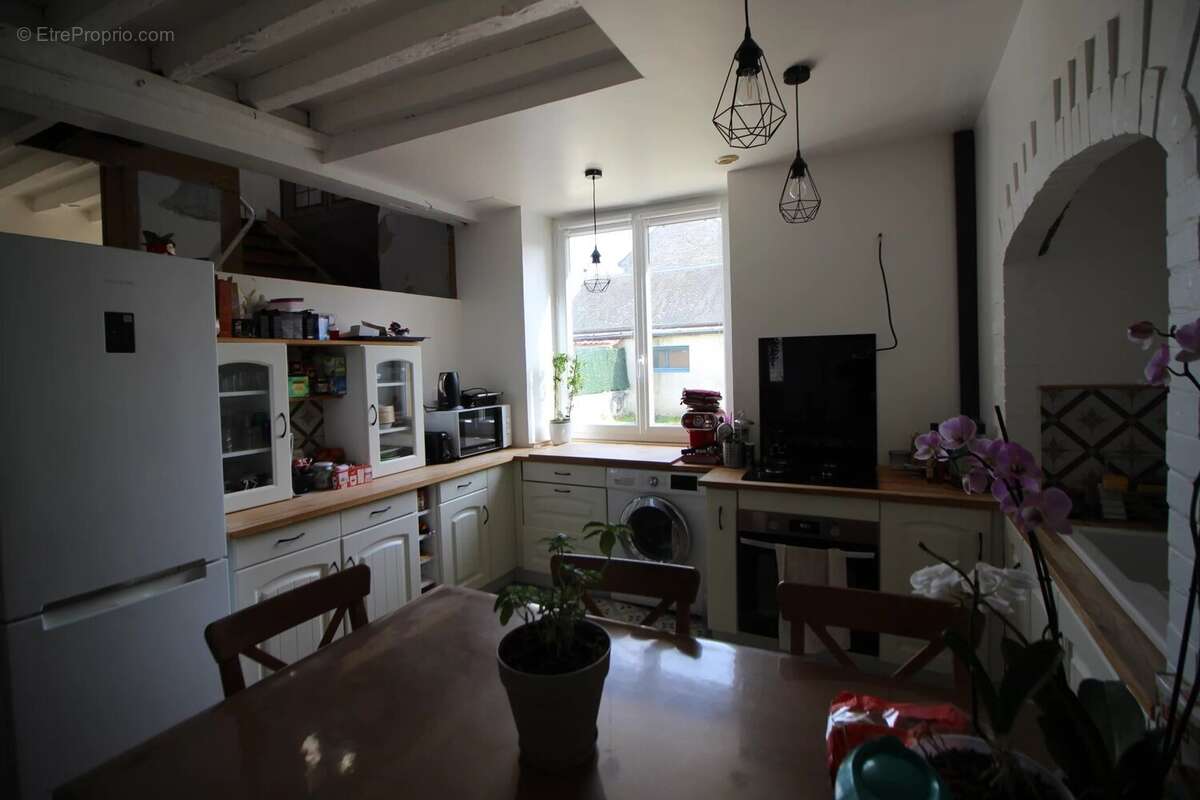 Maison à BALAGNY-SUR-THERAIN