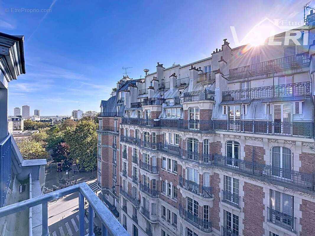Appartement à PARIS-20E