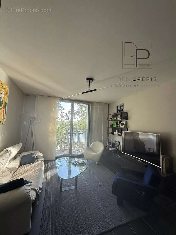 T2 Paris 4 (53,4 m²) – Balcon, vue Seine, parking - photo 3
