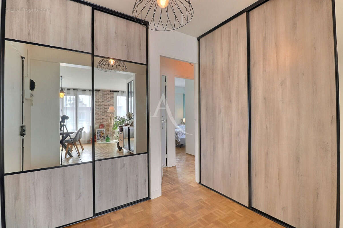 Magnifique Appartement Maisons Laffitte 3 pièces 66 m² 1 chbre (possible 2) au calme et refait à neuf ! - photo 3