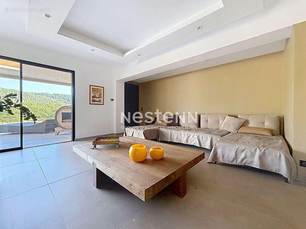 A VENDRE Maison La Garde Freinet 5 pièces 200 m2- terrain 24956m2- Calme- Prestige - photo 4