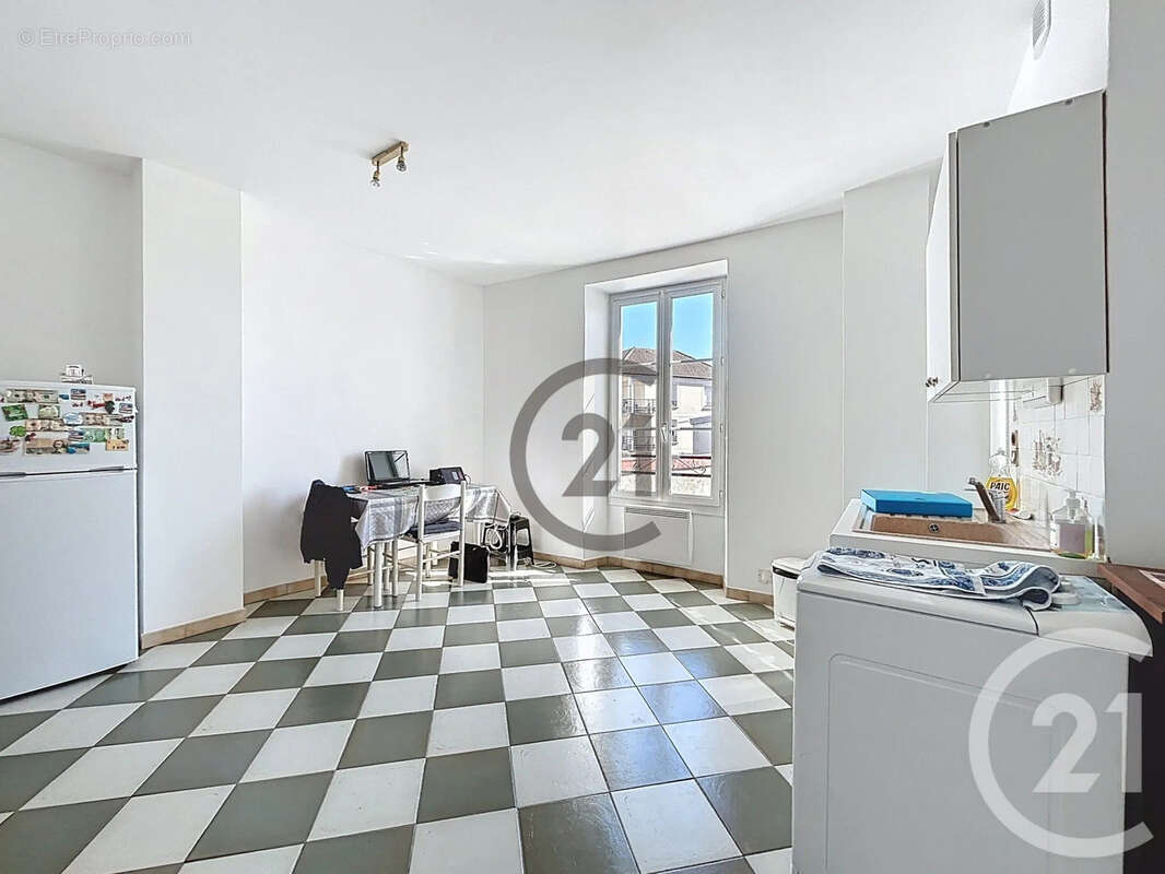 Appartement à MONTEREAU-FAULT-YONNE