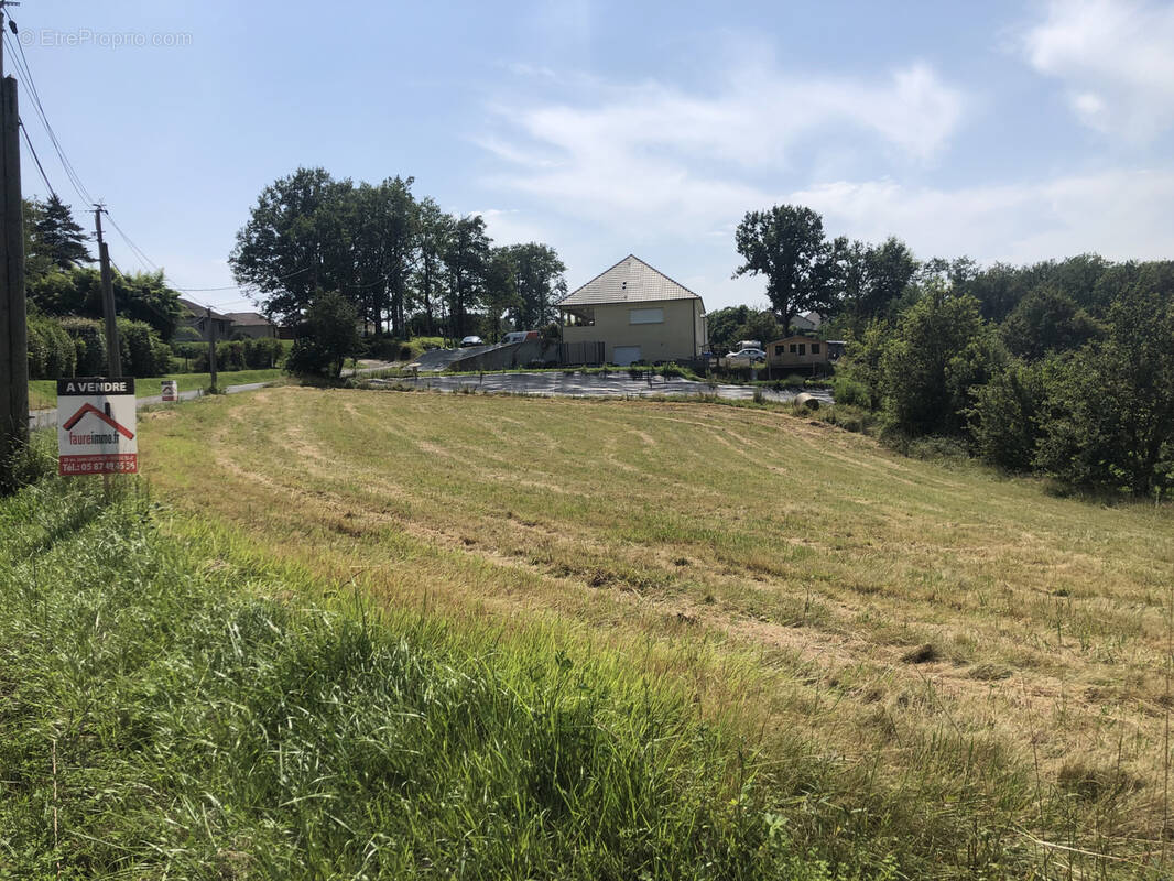 Terrain à ALLASSAC