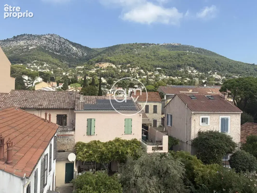 TOULON - BRUNET: Incroyable appartement T4 de112 m2 en derni - photo 2
