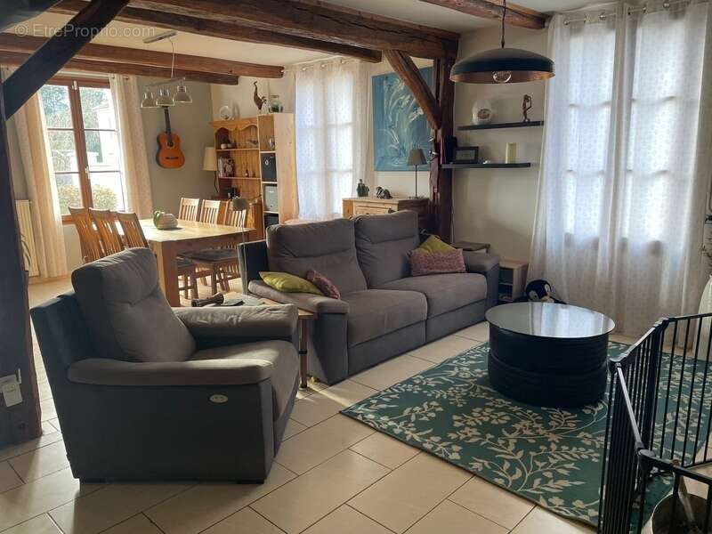 Maison à HUMBECOURT