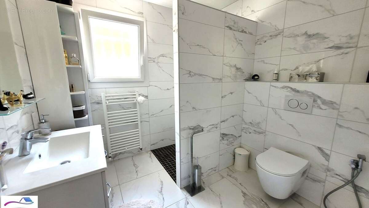 Maison à MANDELIEU-LA-NAPOULE