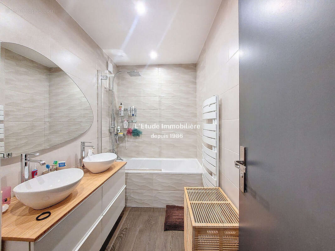 Appartement à RILLIEUX-LA-PAPE