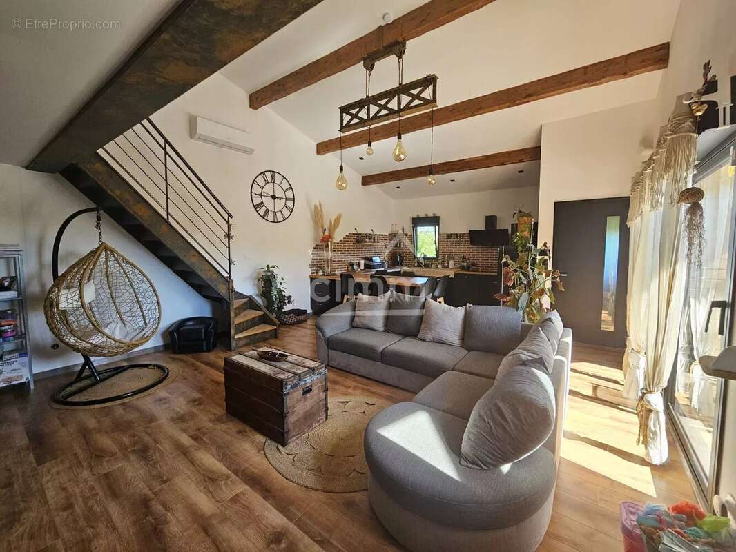 Appartement à LA BRILLANNE