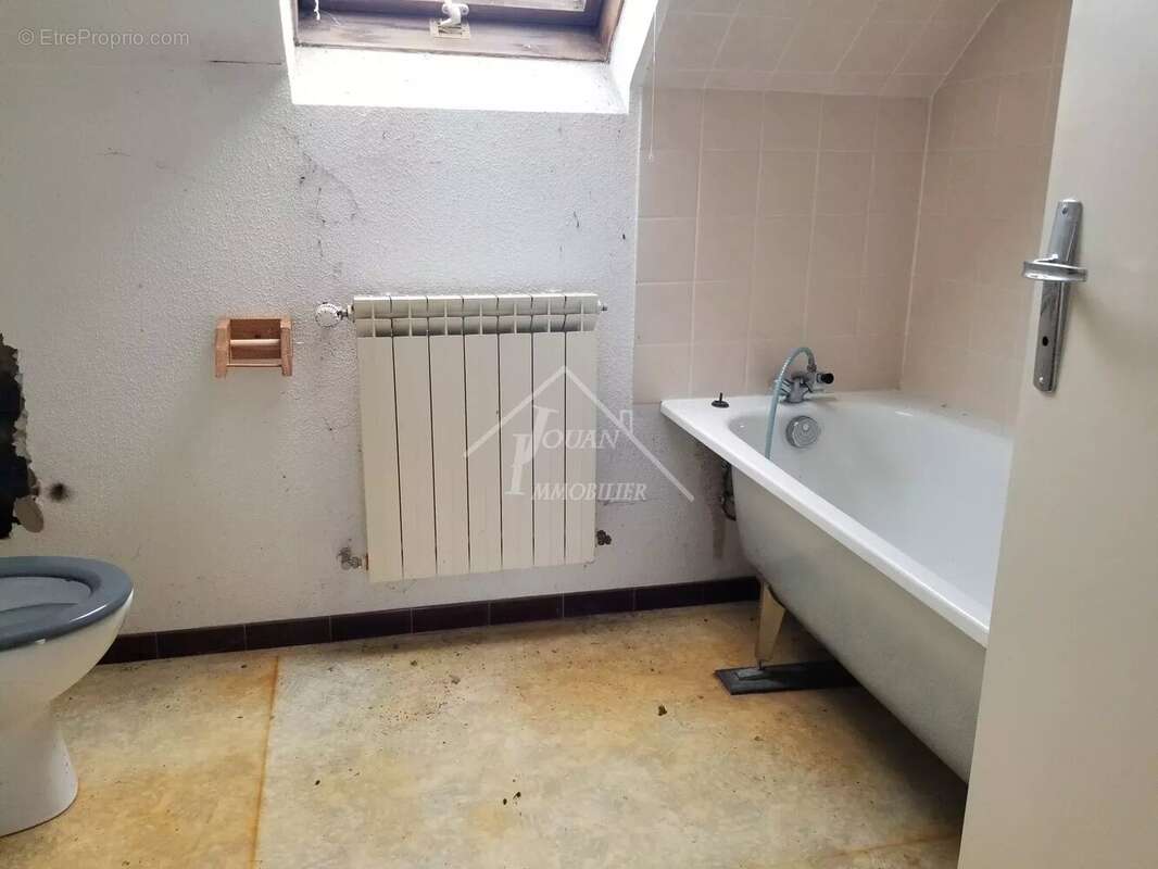 Maison à COSNE-D&#039;ALLIER