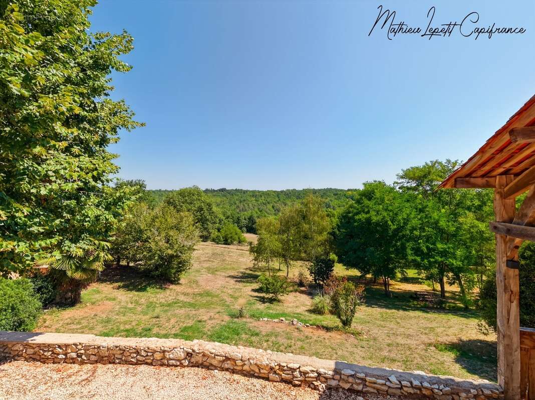 Aux portes de Périgueux – Authentique longère en pierre du XIXᵉ siècle 210 M²- T7 – DPE B – Terrain clos de 1,14 hectare-dépenda - photo 29