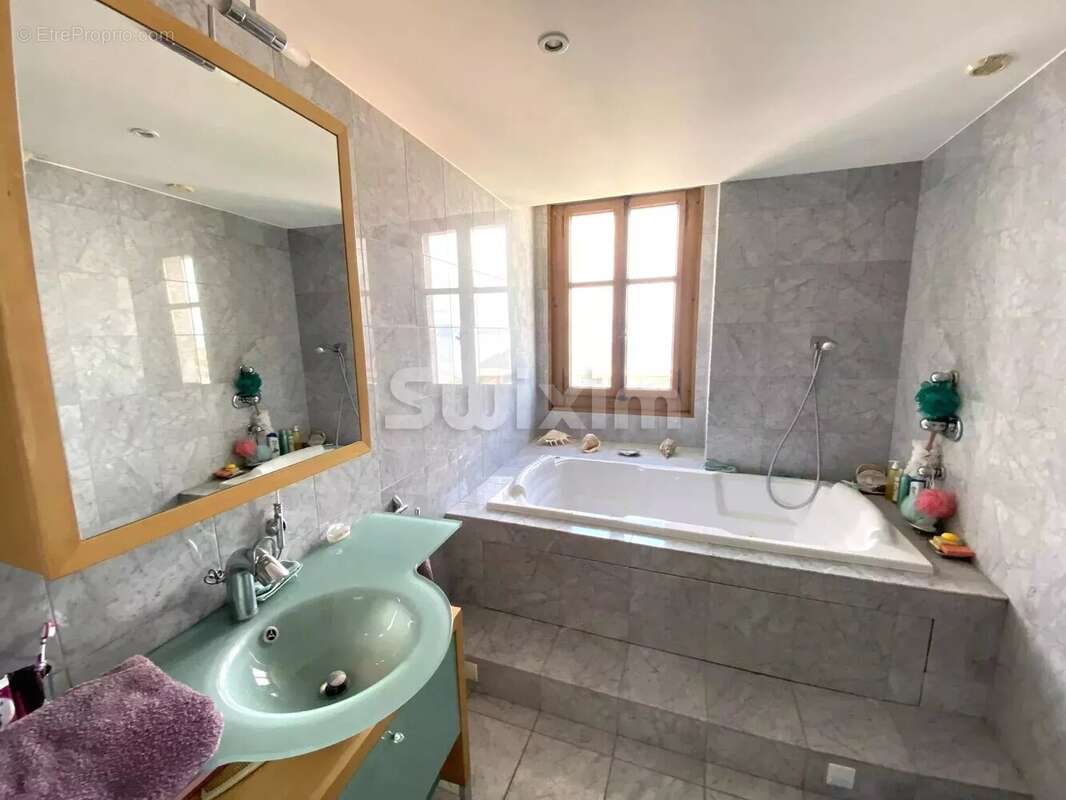 Appartement à EVIAN-LES-BAINS
