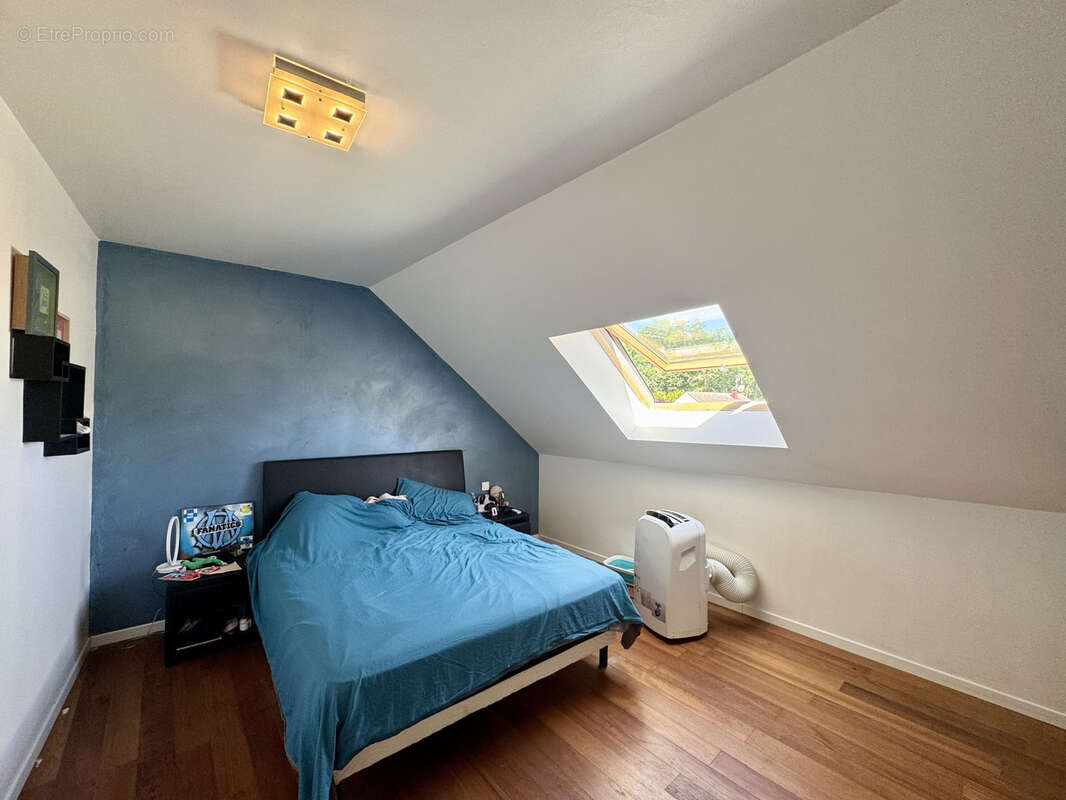 Maison à COULOMMIERS