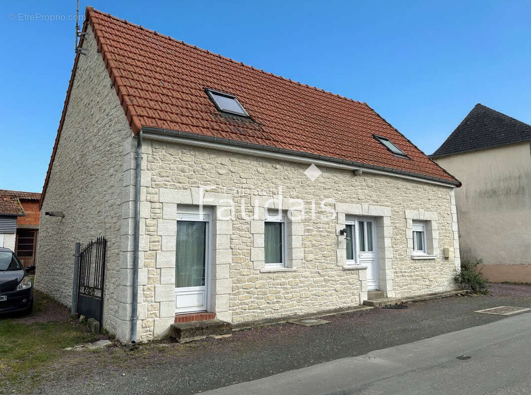 Maison à AIREL