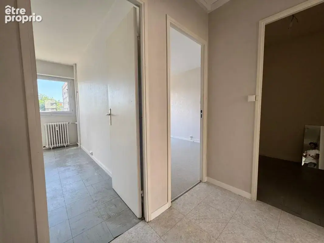 Appartement t4 au 1er étage avec ascenseur - photo 7